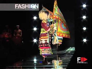 "Cristian Dior" Spring Summer 2002 2 of 4 haute couture by FashionChannel