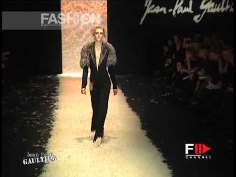 Jean Paul Gaultier Autumn Winter 2001 2002 Paris 6 of 6 pret a porter women by FashionChannel.mov