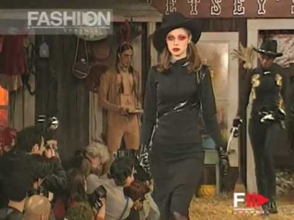 "Betsey Johnson" Autumn Winter 1995 1996 New York 1 of 6 pret a porter woman by FashionChannel