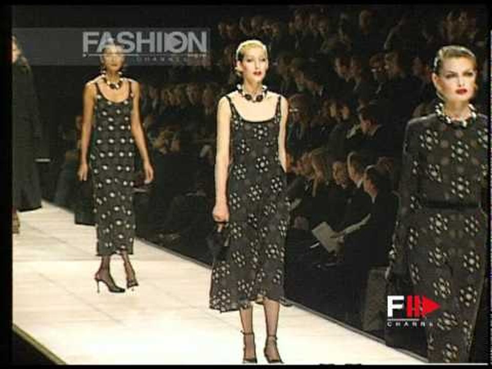 "Giorgio Armani" Autumn Winter 1995 1996 Milan 6 of 10 pret a porter woman by FashionChannel