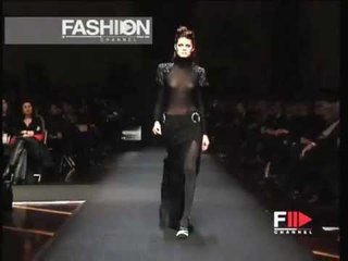 "Gianfranco Ferrè" Autumn Winter 2001 2002 Milan 4 of 5 pret a porter by FashionChannel.mov