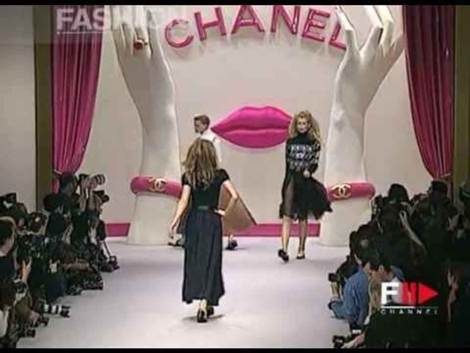 "Chanel" Autumn Winter 1995 1996 Paris 2 of 5 pret a porter woman by FashionChannel