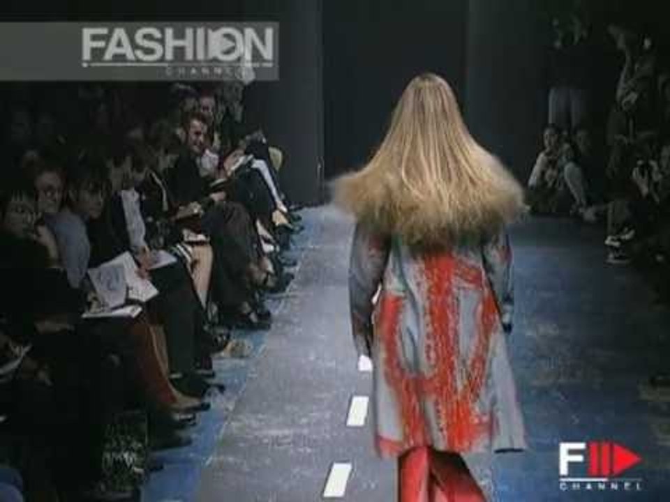 "Alexander McQueen" Spring Summer 1995 Paris 3 of 4 pret a porter woman by FashionChannel