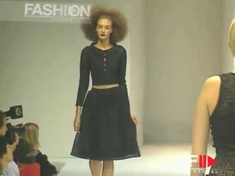 Gucci Spring Summer 1995 Milan 4 of 4 pret a porter woman by FashionChannel