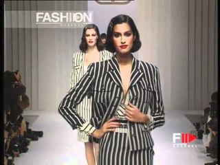 "Valentino" Spring Summer 1995 Paris 4 of 9 pret a porter woman by FashionChannel