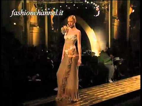 Valentino Spring Summer 2001 Paris 4 of 5 Haute Couture by FashionChannel