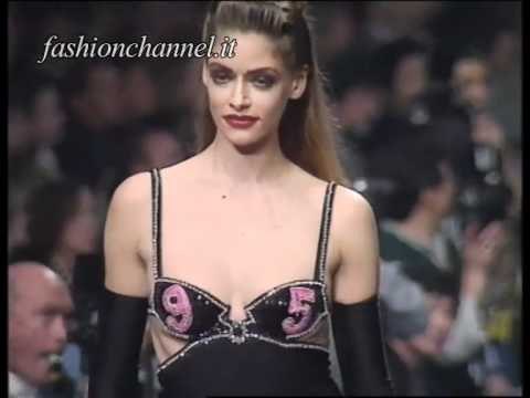 Chantal Thomass Autumn Winter 1991 1992 Paris 3 of 3 Pret a Porter Woman by FashionChannel