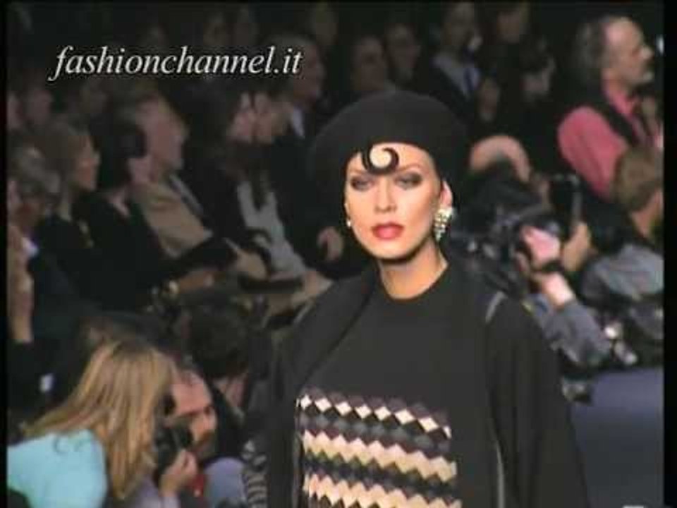 "Sonia Rykiel" Autumn Winter 1994 1995 Paris 1 of 7 pret a porter woman by FashionChannel