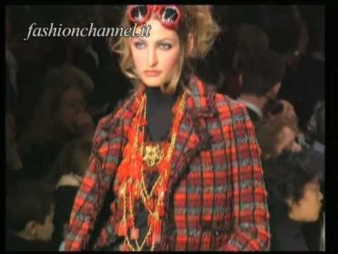 Chanel Autumn Winter 1994 1995 Paris 2 of 6 pret a porter woman by FashionChannel