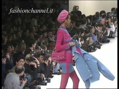 Chanel Autumn Winter 1991 1992 Paris 2 of 4 Pret a Porter Woman by FashionChannel
