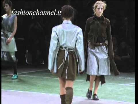 Comme des Garcons Autumn Winter 1994 1995 Paris 1 of 7 pret a porter woman by FashionChannel