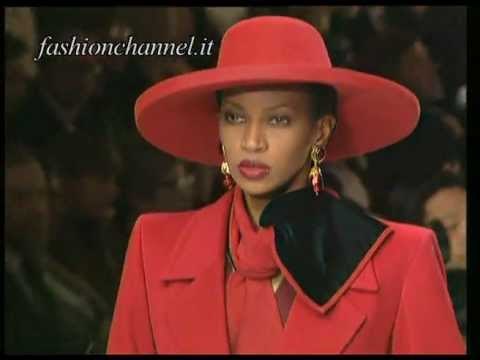 Yves Saint Laurent Autumn Winter 1994 1995 Paris 2 of 5 pret a porter woman by FashionChannel