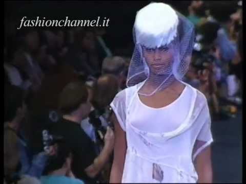 Comme des Garcons Spring Summer 1991 Paris 2 of 3 pret a porter woman by FashionChannel