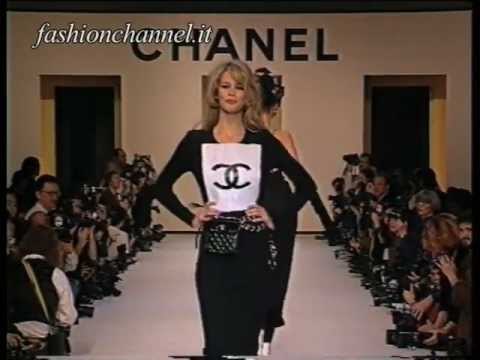 Chanel Autumn Winter 1992 1993 Paris 4 of 5 pret a porter woman by FashionChannel