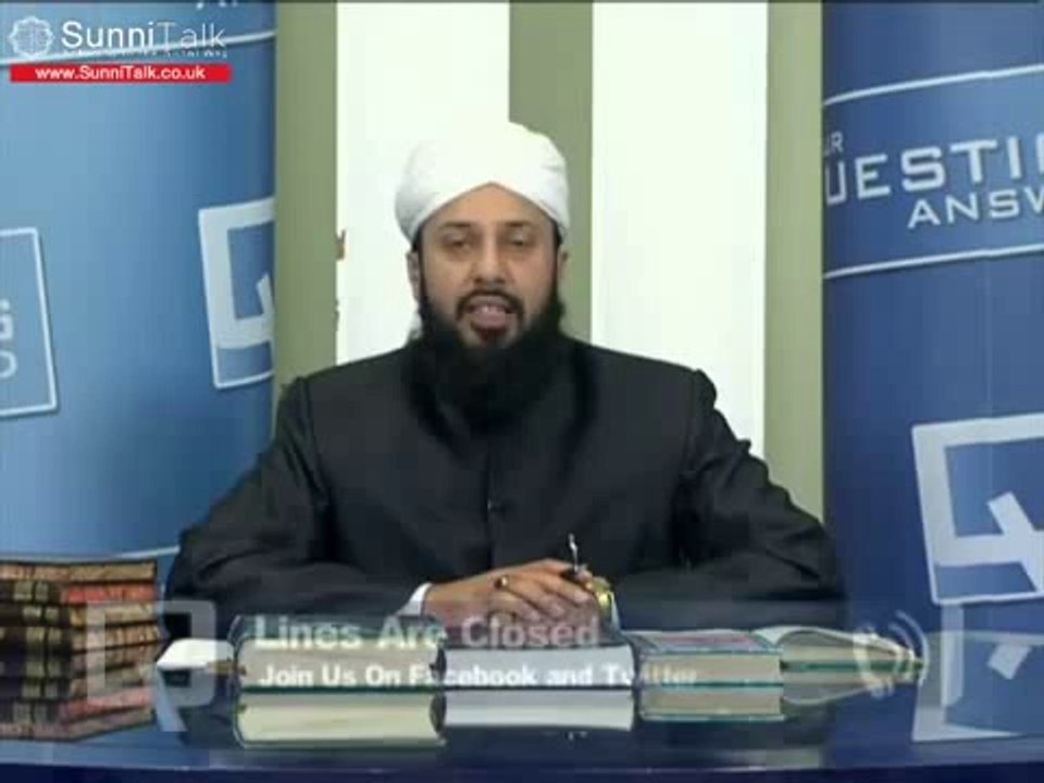 Folding Trousers in Namaz / Salah - Shaykh Naveed Ashrafi -