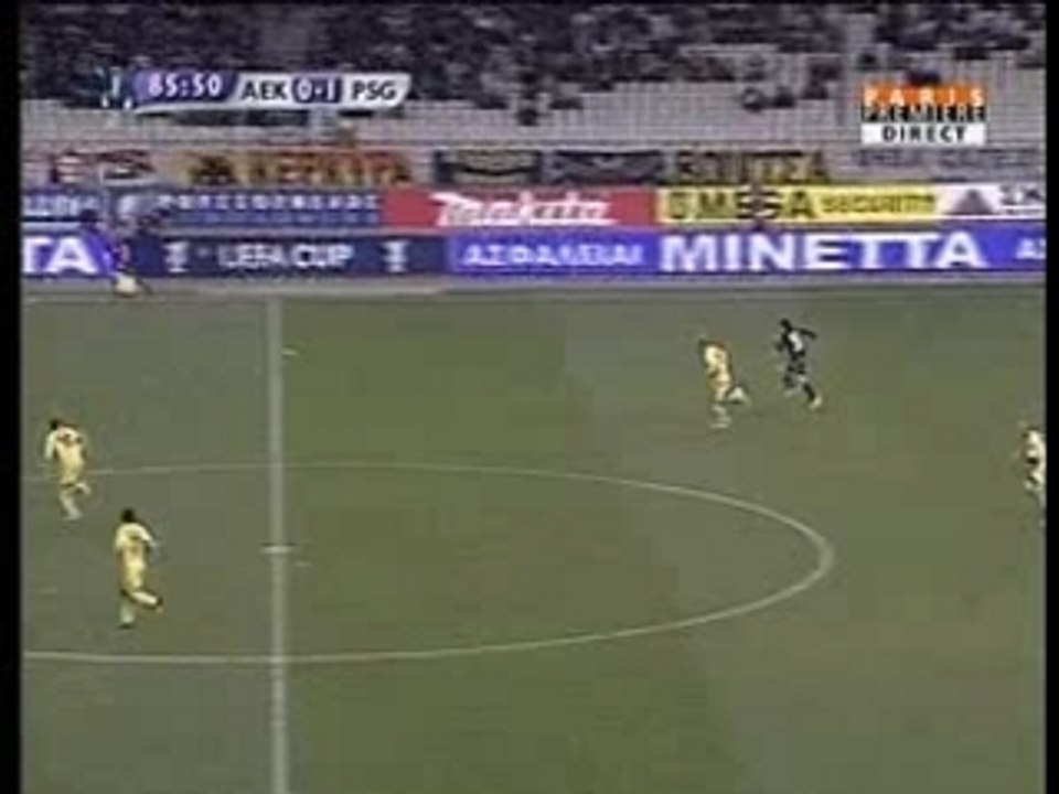 AEK - PSG 0-2 But de Mendy