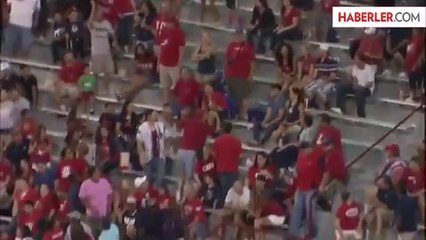 Tribünde Çıldırıp Topu Patlatan Adam