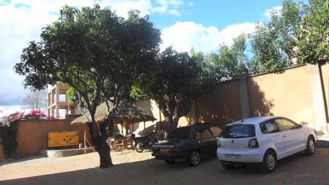 Location Appartement ANTANANARIVO (TANANARIVE) - Madagascar - A louer plusieurs appartements du F2 au F4 dans une résidence sur le By Pass