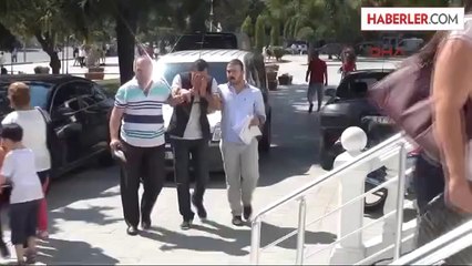 Kırdıklarını Sandıkları Kamera Kayda Devam Edince Yakalandılar