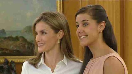 La Reina Letizia, con la campeona del mundo de bádminton, Carolina Marín