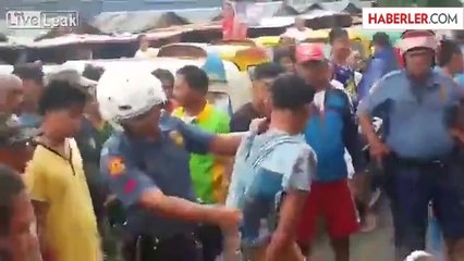Bıçaklı Saldırganı Linç Ettiler