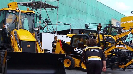 Machine. Man. Movement. Parkour Generations in Paris _ Urban Circus