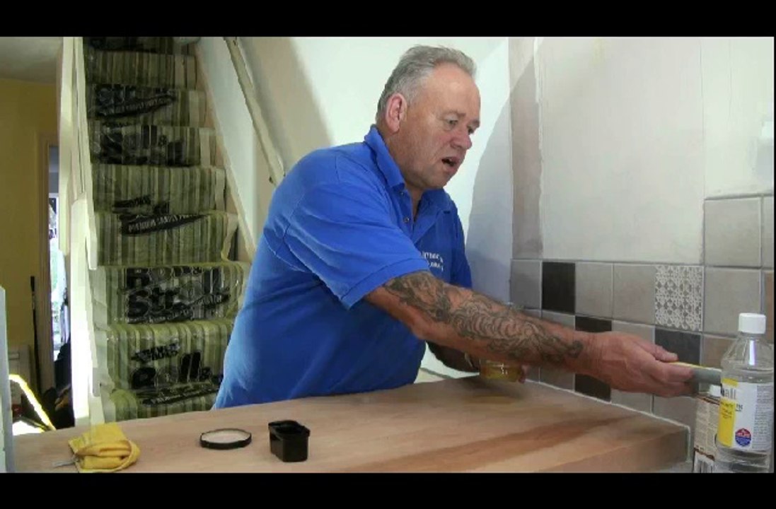 Treating wooden worktops with Tung Oil