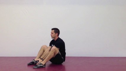Evde egzersiz - Weighted Sit-Up - Fitekran.com