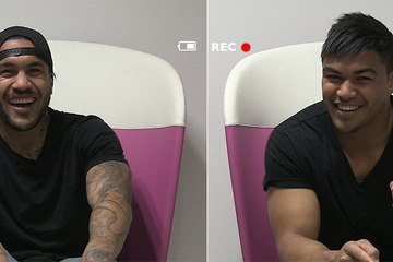 Digby et Monty Ioane face caméra