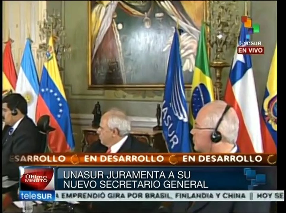 Desiré Bouterse saluda a Samper como Secretario General de Unasur