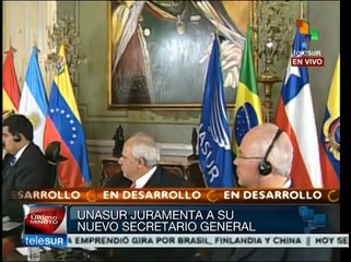 Desiré Bouterse saluda a Samper como Secretario General de Unasur