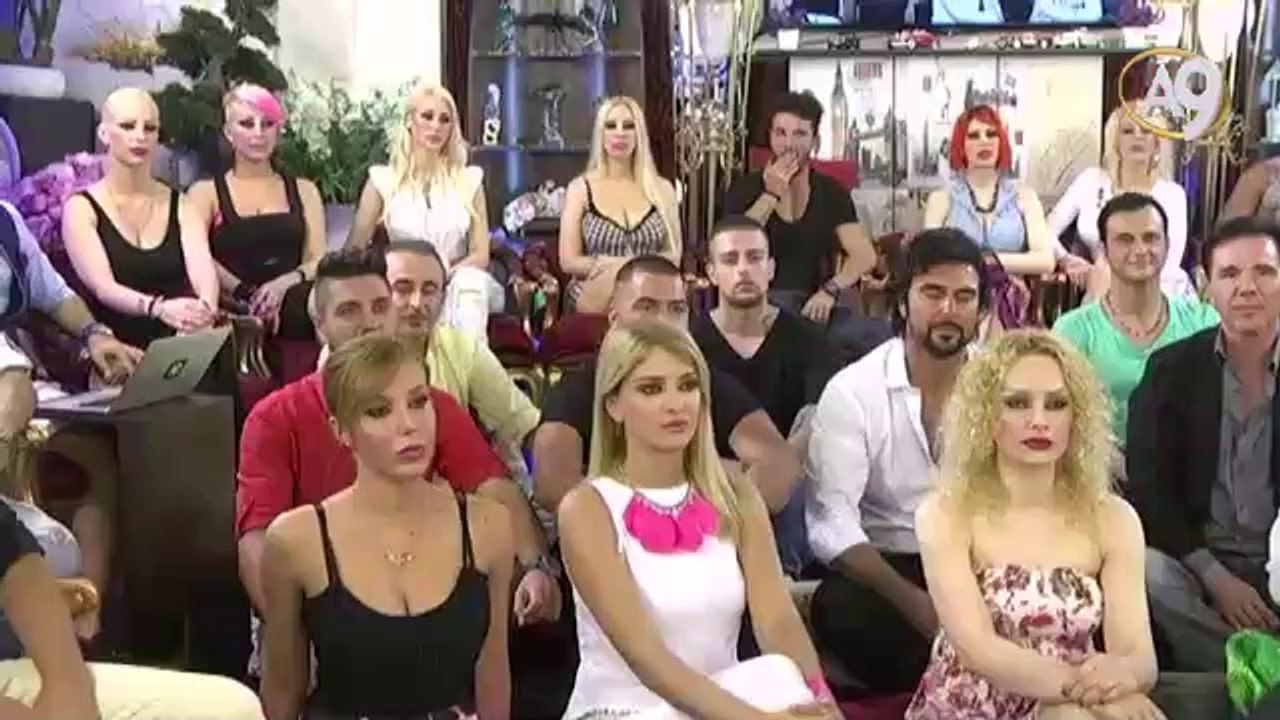 CHP’nin yapması gereken sağın sıcaklığı ile solun sanat ve bilim anlayışını sonuna kadar savunmak olmalı.