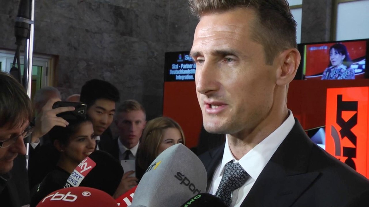 Integrationspreis! Klose: DFB-Team 'bestes Beispiel'