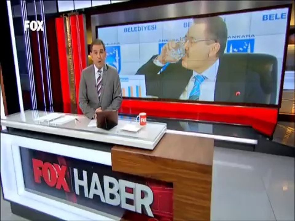 Ankara'da suyu Melih Gökçek Şebekeden Sağlık Bakanı Damacanadan içiyor