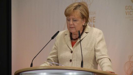 Merkel: "Klose es un ejemplo para Alemania"