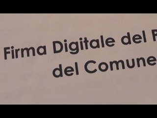 Napoli - Firma digitale, De Magistris: "Siamo all'avanguardia" (11.09.14)