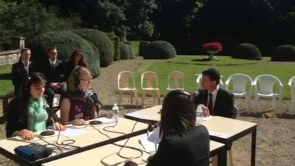 Manuel Valls répond à des lycéens marnais en direct sur une webradio