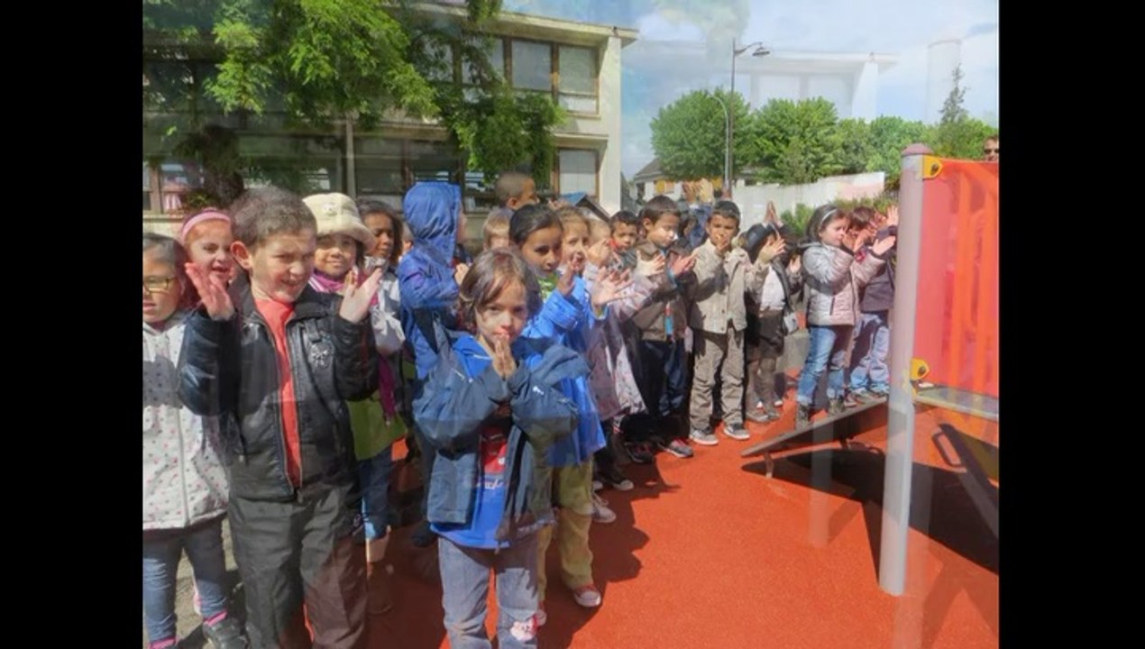 2014 - Chapitre 19 - Le Secret de la Lecture remis aux moyennes sections - la planète des alphas