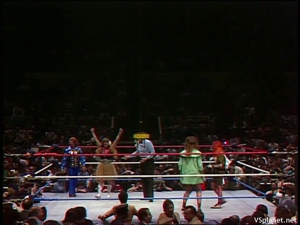 Wendy Richter (w. Cyndi Lauper) vs Leilani Kai (w. Fabulous Moolah) — WrestleMania 1