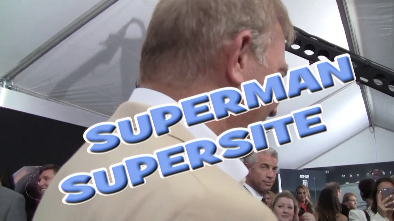 MAN OF STEEL (WORLD PREMIERE IN NEW YORK) - RENNIE COWAN INTERVIEWS HENRY CAVILL