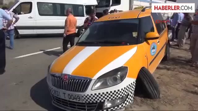 Hatay'da Zincirleme Kaza 2'si Ağır 20 Yaralıhatay'da Zincirleme Kaza 2'si Ağır 20 Yaralı