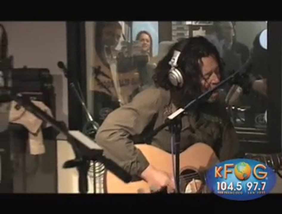 2004 - Everybody Loves a Happy Ending (KFOG Radio: Live from The Archives)