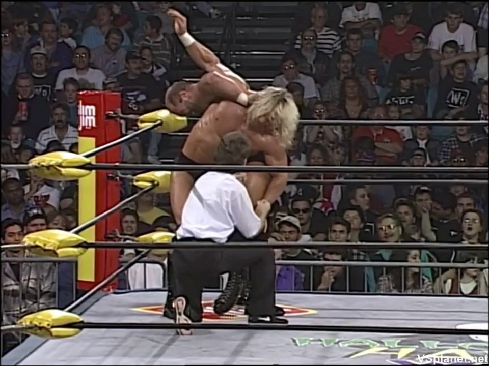 Lex Luger vs Arn Anderson - WCW Halloween Havoc 1996