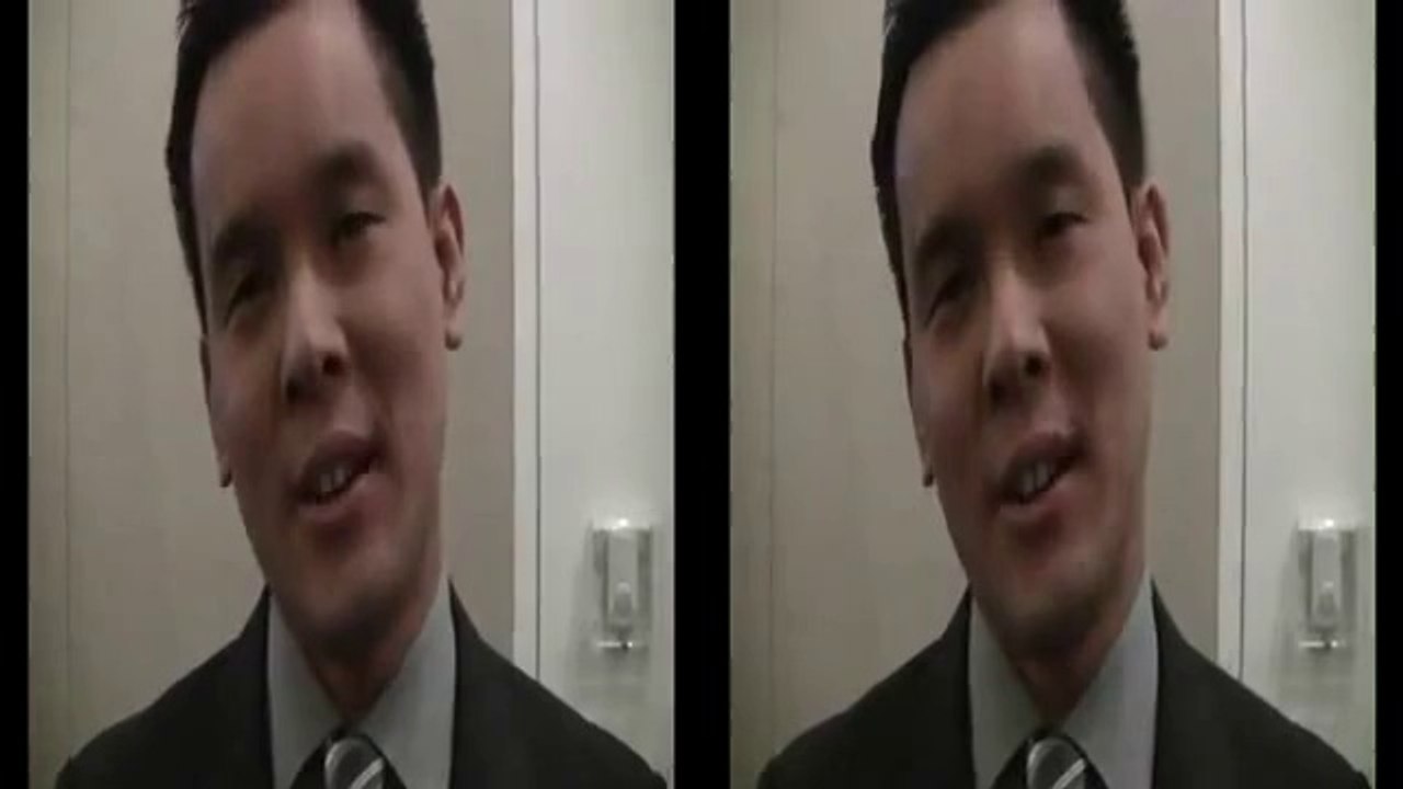 DARK KNIGHT RETURNS - On the red carpet with Jay Oliva (interview by Rennie Cowan).