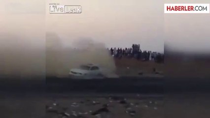 Arabayla Şov Yapmak İsterken Havaya Uçtu