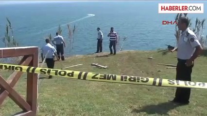 Genç Adam Otomobilini 30 Metreden Denize Sürdü