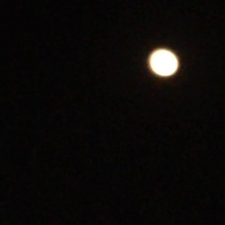 Aay Chand Khoubsorat........