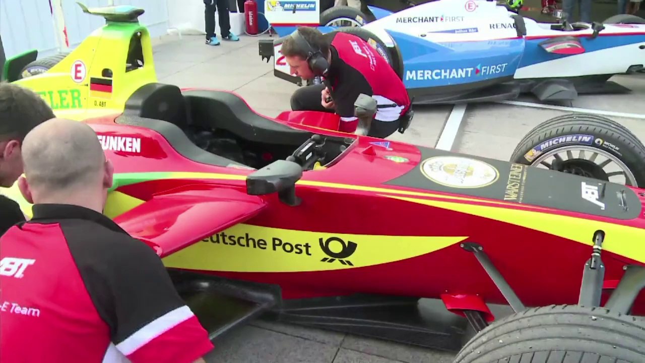 Formule E: le Brésilien di Grassi remporte le 1er e-prix