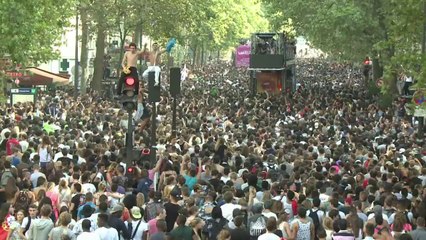 Soleil et grosse affluence à la 16e Techno Parade