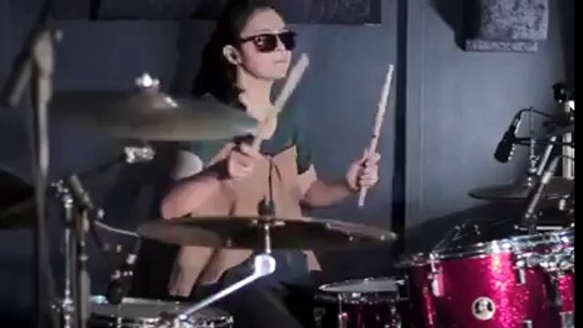 The Girl Have Amazing Talent .. She Playing Drums